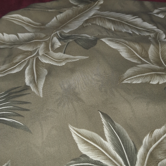 Wyndham Pointe Men's Short Sleeve Floral Leaf Beach Shirt Large Brown Rayon - Picture 6 of 8